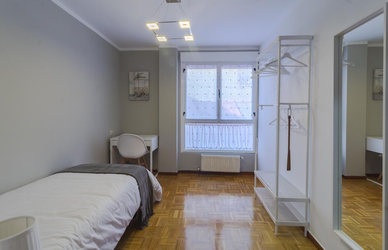 Apartamento Vital Aza 波拉·德莱纳 外观 照片
